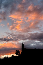 Birnau 0265-2012, Abendwolken über der Silhouette der Barockkir