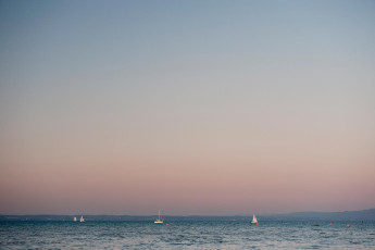 Arbon 0016-2009, Segelboote im letzten Abendlicht