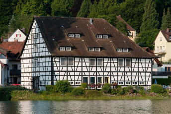 Bodman 0054-2010, Blick vom Wasser auf Stadt und Bodanrück