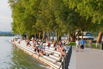 Bregenz 220-2009, Sitzstufen am neuen Hafen