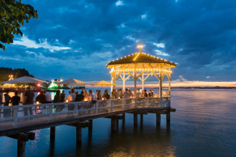 Bregenz 0845-2014, Fischersteg in der Abenddämmerung