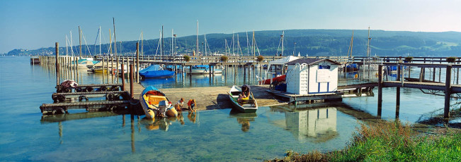 Horn, Tretbootverleih am Hafen