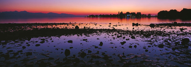 Lindau, Stadtsilhouette im Abendrot B