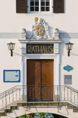 Hagnau 191-2008 B, Rathauseingang