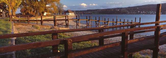 Reichenau, Einsame Stege beim Mittelzeller Hafen