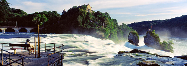 Schaffhausen, Rheinfall bei Tag
