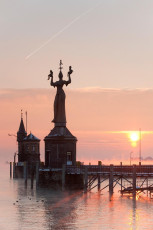 Konstanz 196-2009, Wintersonnwende bei der Hafeneinfahrt