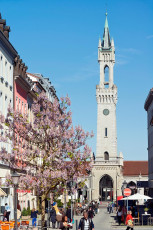 Konstanz 0776-2013, Blick zum Hauptbahnhof im Frühling