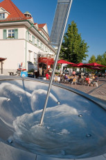 Kressbronn 0083-2009, Kompass-Brunnen am Rathausplatz