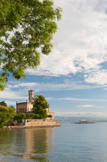 Langenargen 0152-2010, Schloss Montfort und Blick zu den Alpen