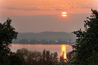 Horn 0030-2011, Sonnenaufgang über der Reichenau