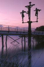 Mainau, Schwedenkreuz im Abendrot HOCH