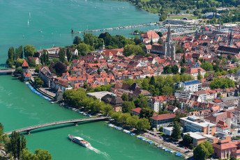 Konstanz 0230-2010, Luftaufnahme Rhein und Innenstadt