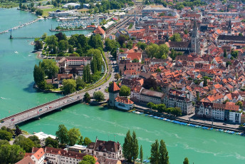 Konstanz 0236-2010, Luftaufnahme Rhein und Innenstadt