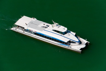 Konstanz 0277-2010, Katamaran aus der Luft