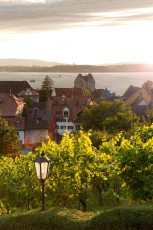 Meersburg 0508-2010, Blick vom Fürstenhäusle auf Burg und See