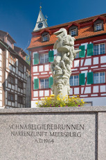 Meersburg 1158-2013, Schnabelgierebrunnen Oberstadt