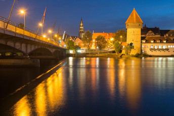 Konstanz 0957-2014, Nächtliche Rheinbrücke mit Münster und Rh