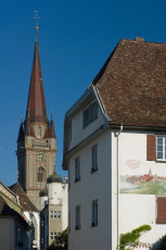 Radolfzell 064-2007, ehem. Obertor mit Blick zur Kirche