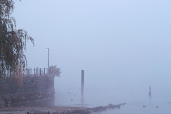 Ludwigshafen, Herbstnebel am Hafen