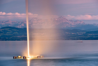 Friedrichshafen 1176-2015, Zeppelin-Seefontäne und Säntismassi