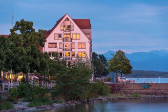 Friedrichshafen 1183-2015, Cafe al Porto am Gondelhafen in der A