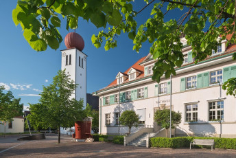 Kressbronn 0371-2015, Pfarrkirche Maria Hilfe der Christen und R