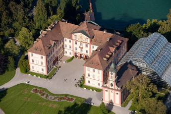 Mainau 293-2009, Luftaufnahme Schloss mit Palmenhaus