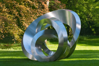 Mainau 1084-2014, Stahlskulptur von Carlo Borer im Arboretum
