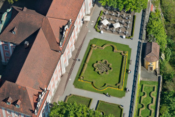 Meersburg 1142-2013, Luftaufnahme Schloss und Schlossgarten