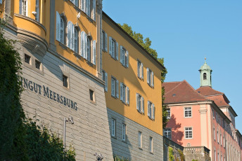 Meersburg 1227-2013, Frontansicht Staatsweingut und Aufbaugymnas