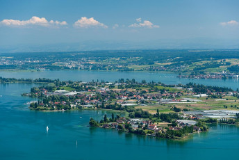 Reichenau 0275-2010, Luftaufnahme Insel