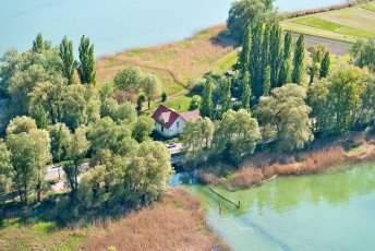 Reichenau 0542-2013, Luftaufnahme Brücke an der Dammstraße