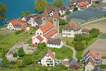 Reichenau 0559-2013, Luftaufnahme St Peter und Paul Unterzell