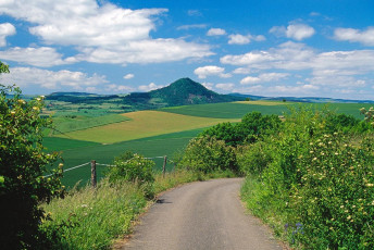 Singen, Blick zum Hohenhewen
