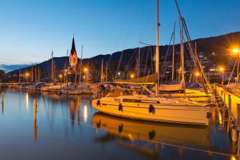 Sipplingen 0742-2014 PANO, Hafen und Kirche zur Blauen Stunde