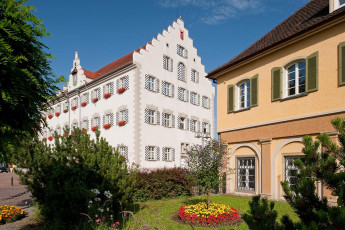 Tettnang 0160-2009, Rathaus und Wachhaus am Montfortplatz