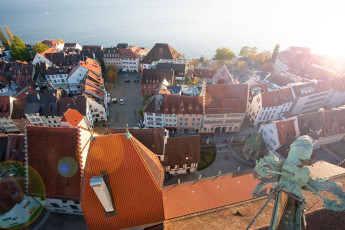 Überlingen 1381-2010, Blick vom Münster auf Pfennigturm und Ho