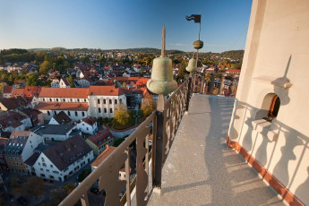 Überlingen 1389-2010, Münsterturm und Blick zur Franziskanerki