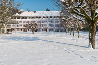Überlingen 1754-2014, Verschneiter Badgarten mit Badhotel