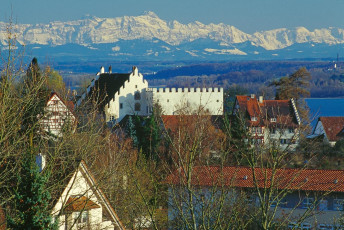 Überlingen, Museum und Alpen im Winter