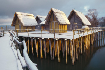 Unteruhldingen, Pfahlbauten Dorf der Bronzezeit im Schnee