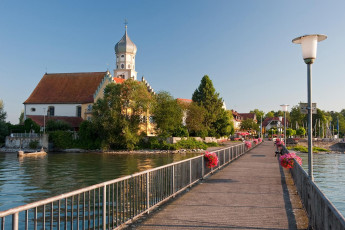 Wasserburg 034-2010, Landesteg und Halbinsel mit Kirche