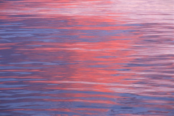 Wasserburg, Abendrotspiegelung 02