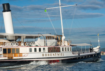 Bregenz 1249-2016, Dampfschiff Hohentwiel in voller Fahrt