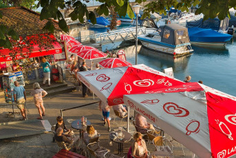 Lindau 1455-2016, Strassenimbiss am Hafen
