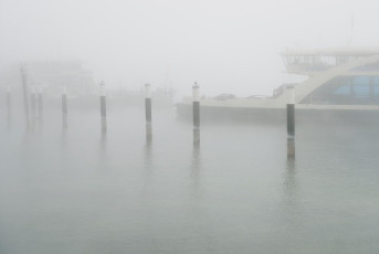 Meersburg 1546-2016, Fährehafen im dichten Herbstnebel