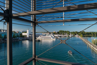 Friedrichshafen 1346-2017, Detail Moleturm und Zeppelinmuseum