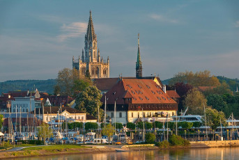 Kreuzlingen 0121-2017, Muenster, Hafen und Konzil im ersten Morg