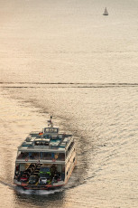 Meersburg 1597-2017, Autofähre und Segelboot